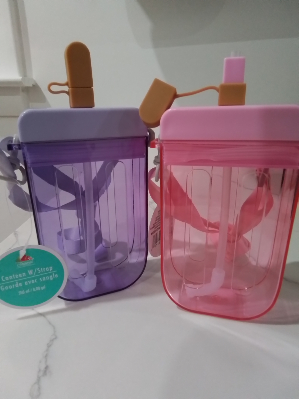 Popicle Shape Clear Plastic Straw Bottle with Strap -